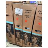Pioneer XUMO 4 K Ultra HD 55' LED TV with Mount