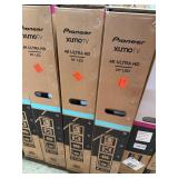 Pioneer XUMO 4 K Ultra HD 55' LED TV with Mount