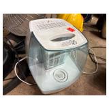 Humidifier & Black and Decker Toaster - Untested