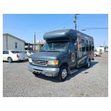 2004 Ford E350 Passenger bus - wheelchair lift