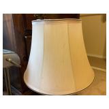 Metal Spiral Hard Plastic Base Lamp