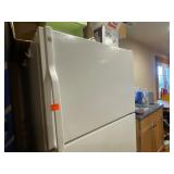 GE 18.2 Refrigerator Freezer