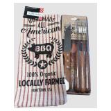 NWT Hand Towel & Steak Knife Set