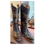 Women's Sz. 8 Cowboy Boots