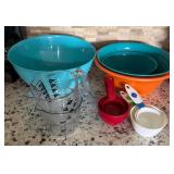 Mixing Bowls & Measuring Cups