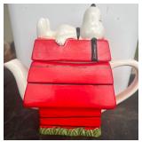Vintage Snoopy teapot
