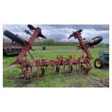 Case IH 133 cultivator - 8 row, foldable