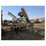 John Deere 220 foldover disk