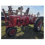 1953 International Farmall Super H