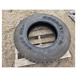 Goodyear 10R22.5 truck tire