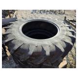 Pair Michelin AgriBib 14.9R28 tires