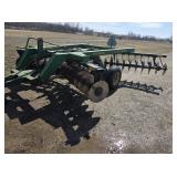 John Deere 630 15' disk