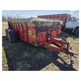 H&S 430 manure spreader