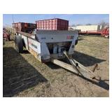 New Idea 3626 manure spreader