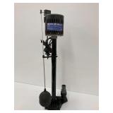 1/3 HP Pedestal Sump Pump... powers on