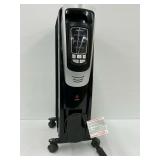 Pelonis Oil-Filled Radiator Heater... powers on