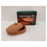 Natural Terra Cotta Onion Roaster with Box