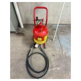 Portable Abrasive Blaster with Regulator