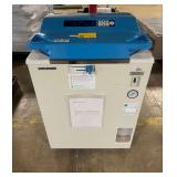 Hirayama Hiclave HV-85 Autoclave ... 40 x 25 x 25 Inches