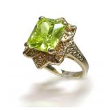 JBK Camrose & Kross Jackie Kennedy Inspired Peridot Color Ring... Size 9