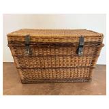 Woven Wicker Storage Trunk with Metal Latches