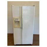 General Electric Side-by-Side Refrigerator... works
