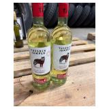 Tussock Jumper Pinot Grigio  2018 ... 2 bottles of 750 ml