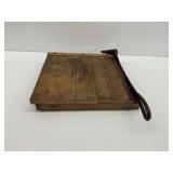Wooden Board Paper Cutter with Gray Metal Arm