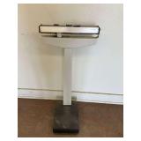Healthometer Doctor's Scale