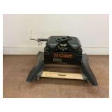 Curt Q20 Fifth Wheel Hitch... dolly not included