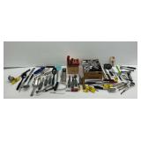 Farberware Knife Set with Wooden Block and Kitchen Utensils