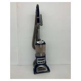 Shark Navigator Lift-Away Deluxe Vacuum ... works