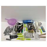 Kitchen Utensils with Electric Knife, Immersion Blender, and Sharpo 2000 Cutlery Set