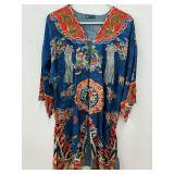 Vintage Japanese Silk Floral Embroidered Kimono...see photos