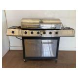 Char-Broil Classic Outdoor Gas Grill with Cover