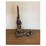 Dyson Absolute Animal Vacuum...powers on