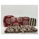 Outdoor Cushions and Pillows