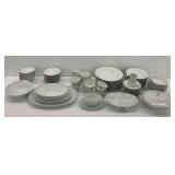 Noritake Windrift China Dinnerware Group