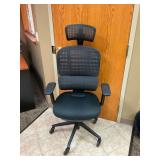Mesh Office Chair with Headrest and Adjustable Lumbar Support