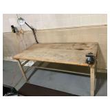 Wooden Work Bench w/ Light & Vise ... 32 x 72 x 36 inches