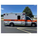 2009 Ford E450 Type 3 Ambulance/ 2 Head Motorola Radio System included and New Batteries. Mileage 60,278