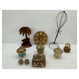 Unigue Home Accent Assortment with Seashell Art and Trinket Jars