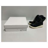 Vista Carla Short Winter Boots Black Size 38M with Box