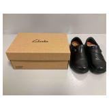 Clarks Pro Lux Black Leather Slip-On Shoes Size 7.5W with Original Box
