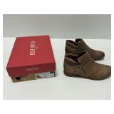 Cobb Hill Crosbie Bootie Taupe Size 8.5M Shoes with Original Box