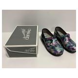 Dansko LT Pro Tooled Clogs Watercolor Size 42 with Original Box