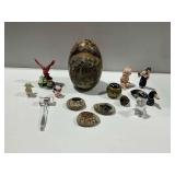 Figural Objects and Sculptures