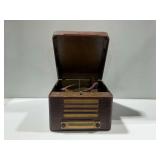 1940s Admiral Wooden Tabletop Radio/Phonograph Combination... cord frayed so not tested