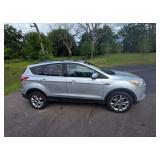 2013 Ford Escape. VIN - 1FMCU9H97DUD34402