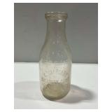 1 Quart Embossed Glass Milk Bottle G. Gliffords Guernsey Dairy Genoa Junction Wisconsin